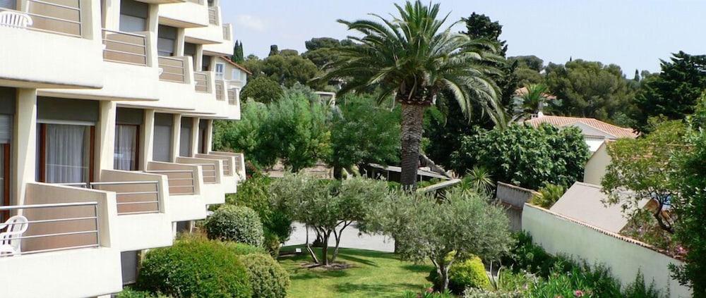 Hotel Brise de Mer - Piscine intérieure&extérieure Saint-Raphaël Extérieur photo